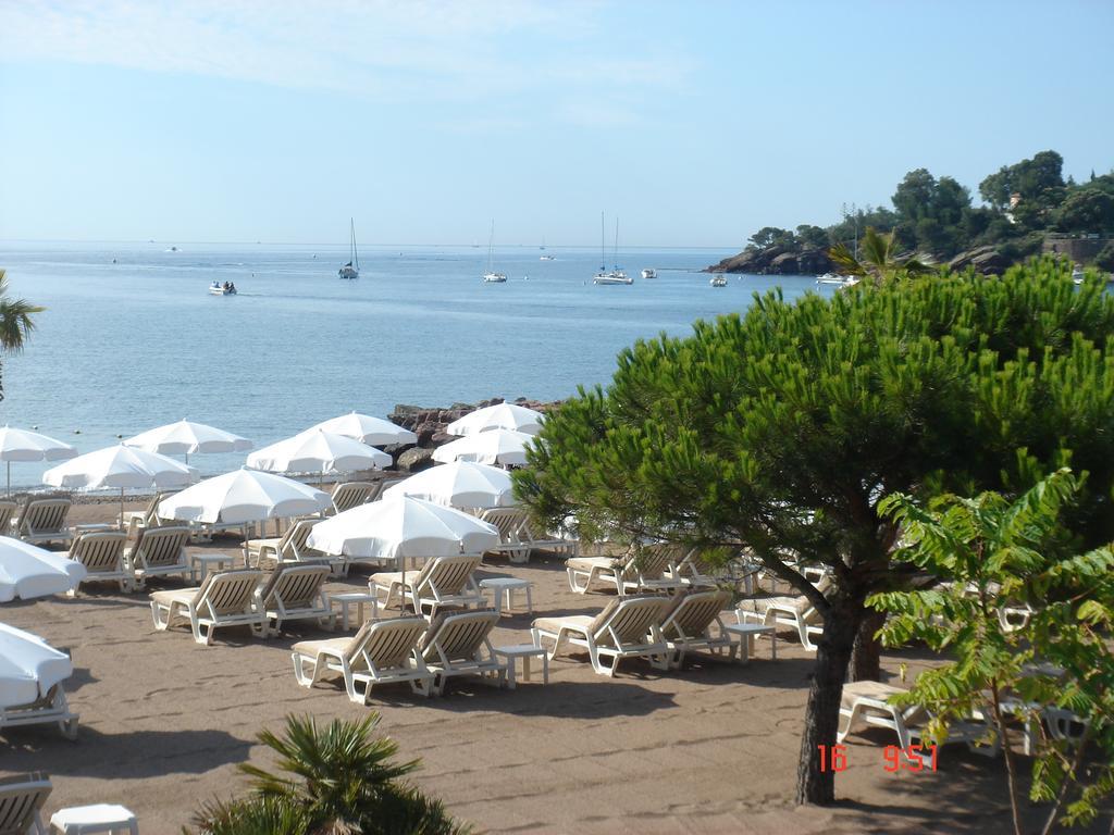Agay Beach Hotel Saint-Raphaël Kültér fotó