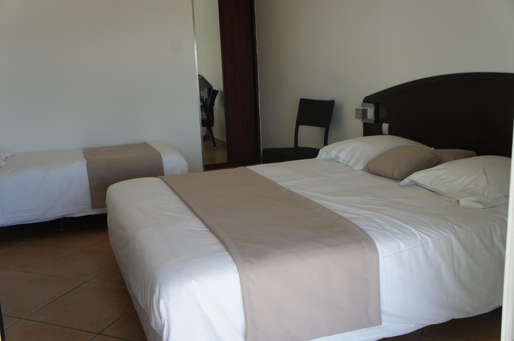 Agay Beach Hotel Saint-Raphaël Szoba fotó