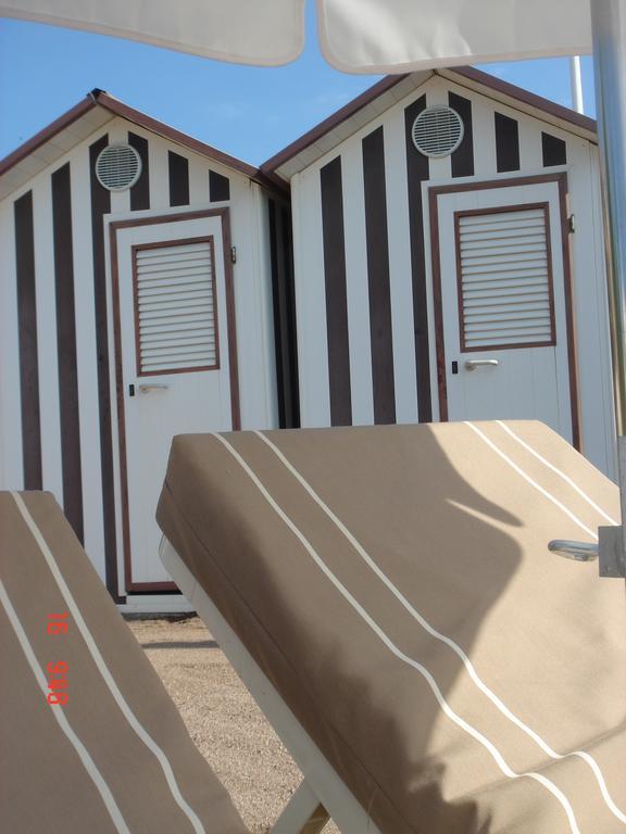Agay Beach Hotel Saint-Raphaël Kültér fotó